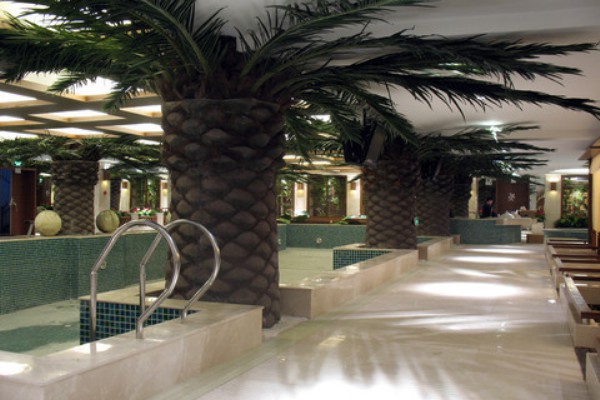 重庆丝袜按摩技师，手法娴熟，让你感受到不一样的呵护！